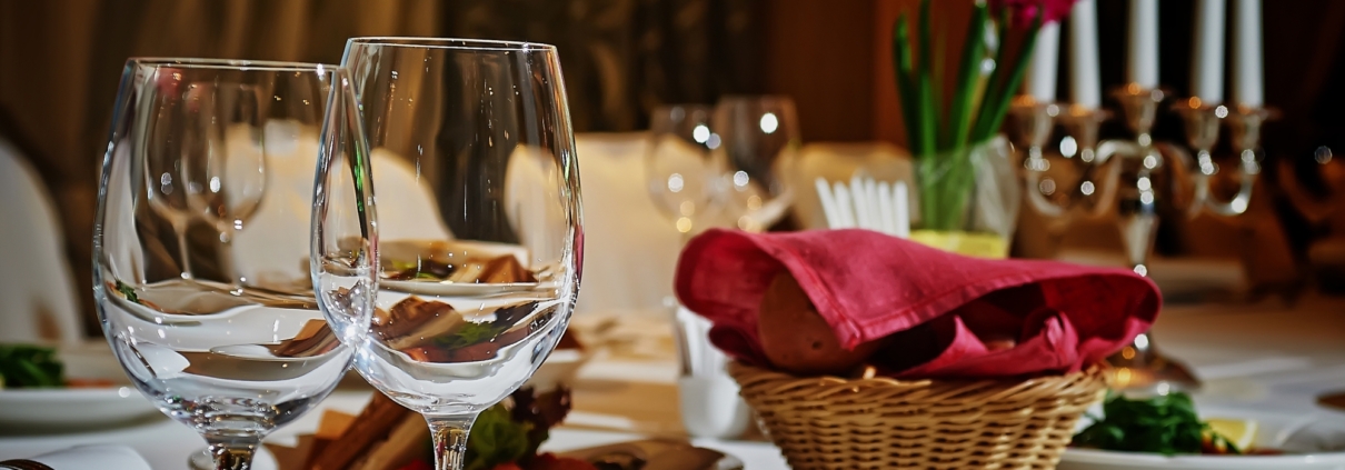 The Art of Table Setting and its Impact on Restaurant Ambience